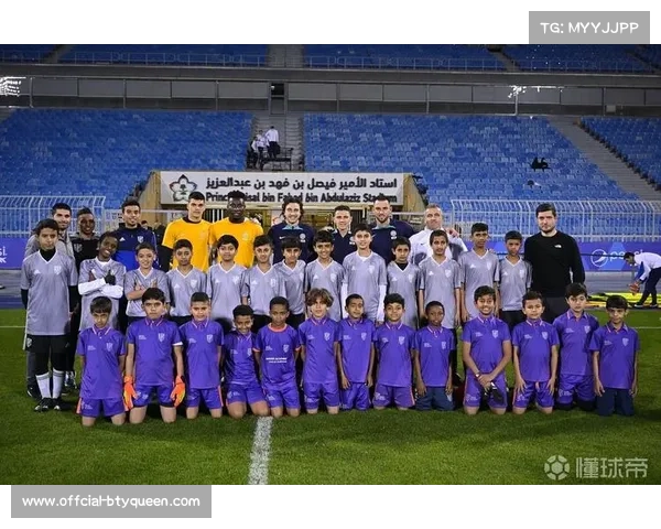 国际米兰青训营开放日，年轻球员展示训练成果